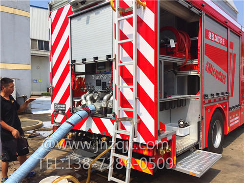 壓縮空氣泡沫消防車 微信圖片_20171215131409.jpg