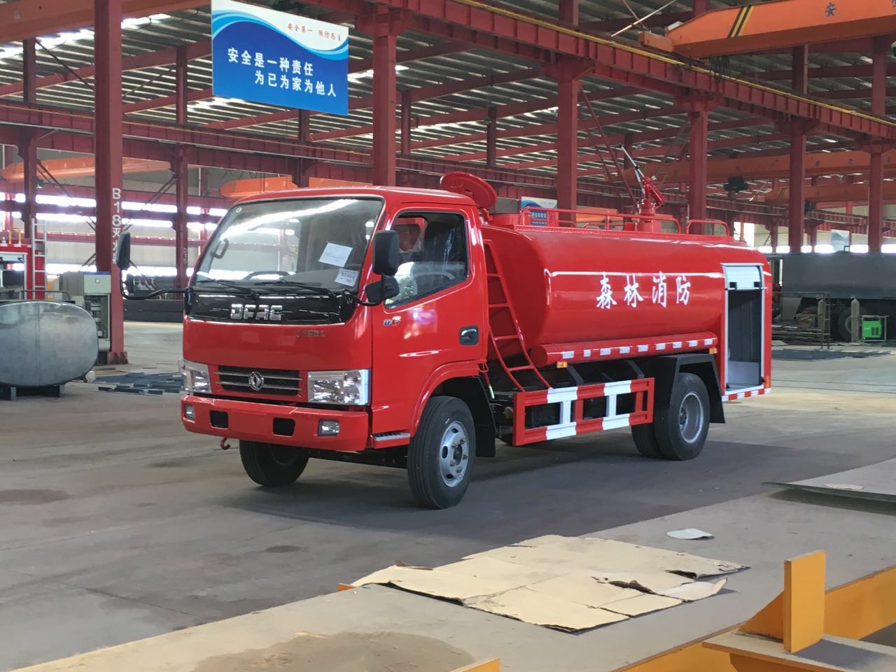東風多利卡消防灑水車 364866830756646854.jpg