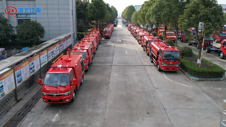 消防車圖片jpg 9154cfa74cf106ea4cb209c203f7615.jpg