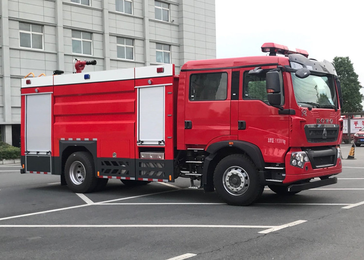 重汽消防車(chē)圖片jpg E58806D7B854504342476F049B5AC1CA.jpg