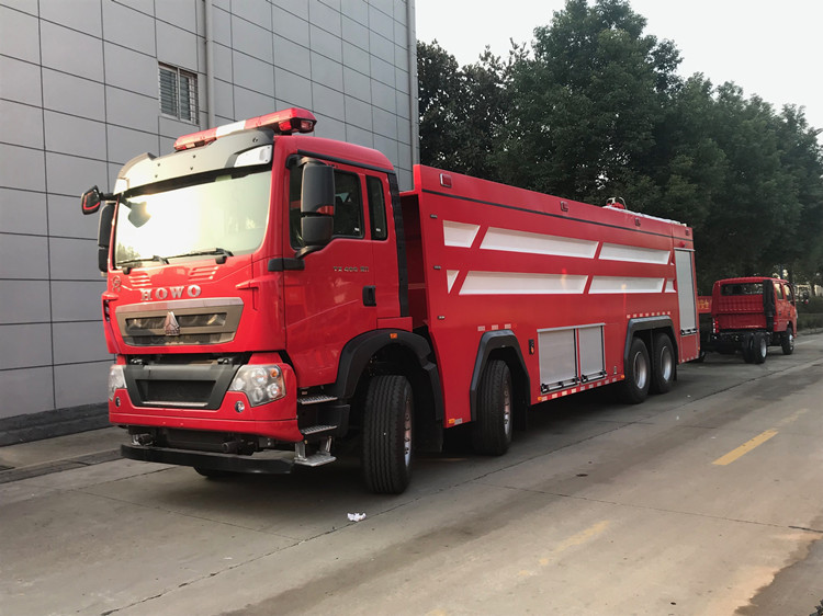 24噸重汽水罐消防車 2AB85441F6EEFE1D0F6E6F38807A0FFE_副本.jpg